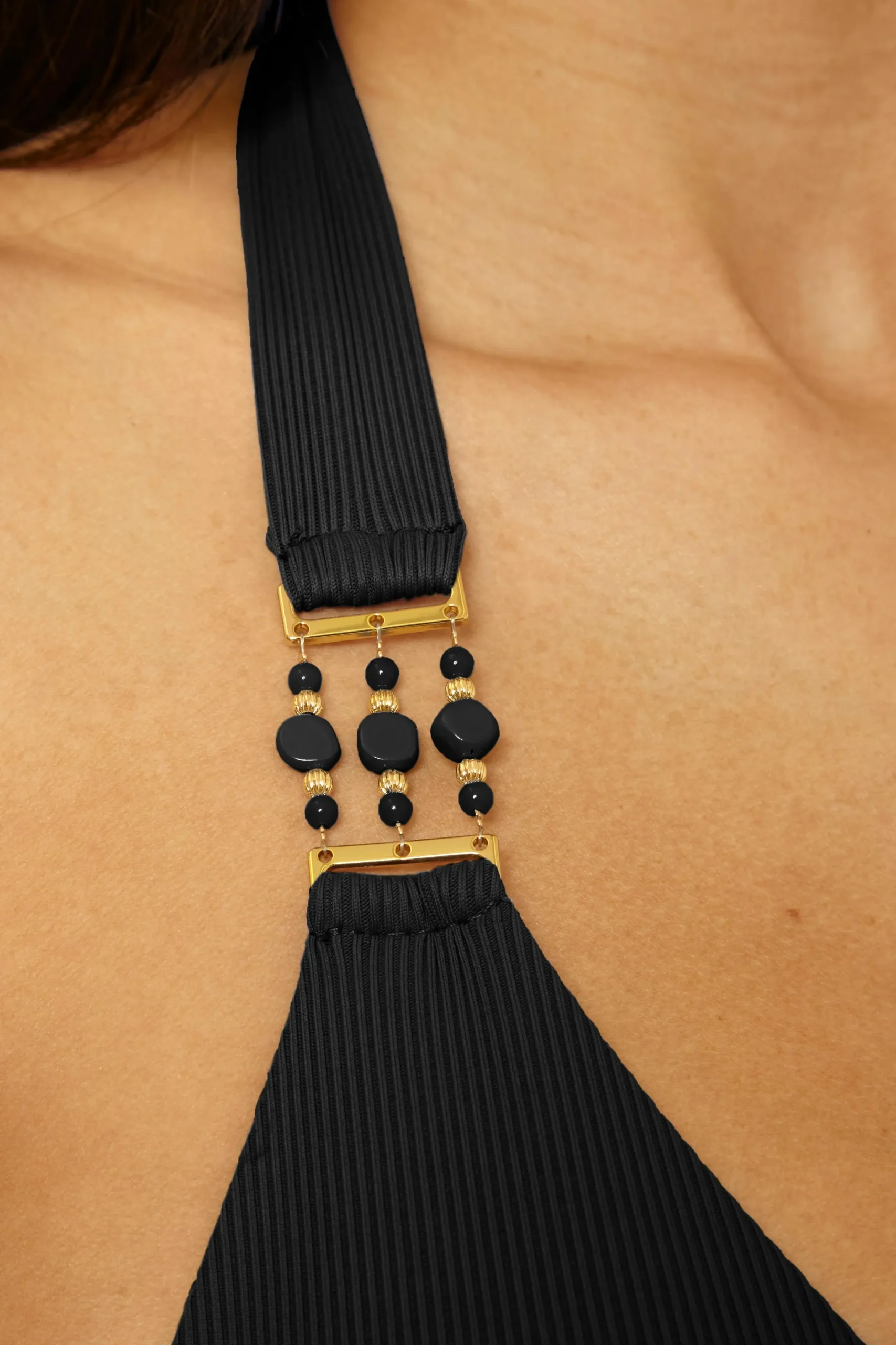 MODERN EDGE TRIANGLE